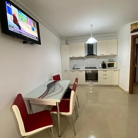 Apartament Rares 2 דירה *
