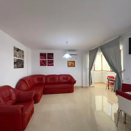 Apartament Rares 2 *
